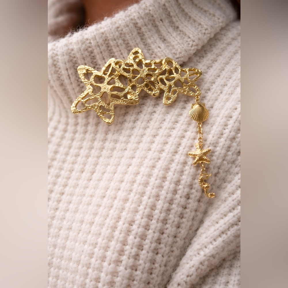 Vintage ULTRA CRAFT Gold Tone Star brooch nautical starfish shell seahorse